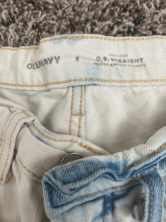 Classic White Tie-Dye Denim Shorts - Picture 2 of 3